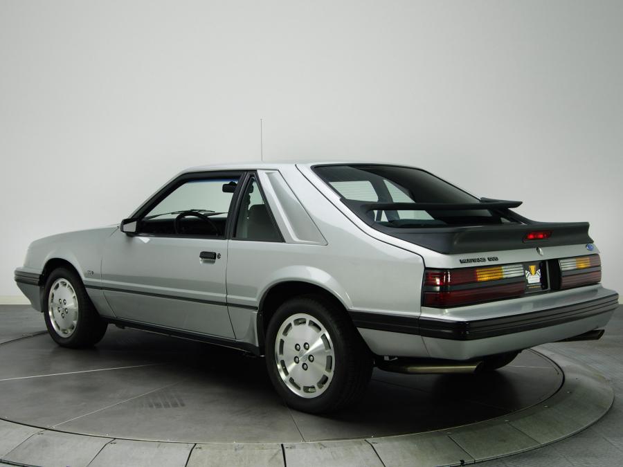  Ford Mustang SVO 1986 года  (фото 2 из 7)